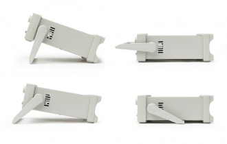 Aim-TTi 2U half rack case handle positions (illustrative only)